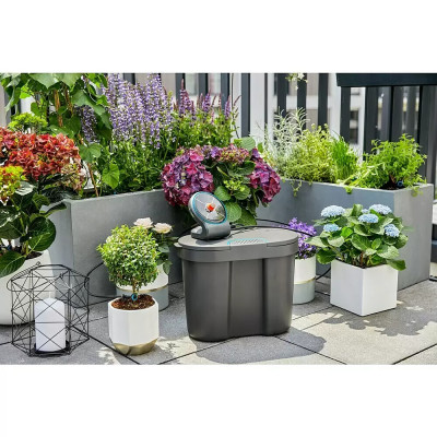 Zavlažovací sada GARDENA AquaBloom + vodní nádrž, solární pohon - N Zavlažovací sada GARDENA AquaBloom + vodní nádrž, solární pohon - N